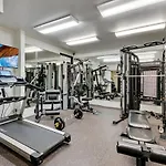 Clarendon Hotel 209