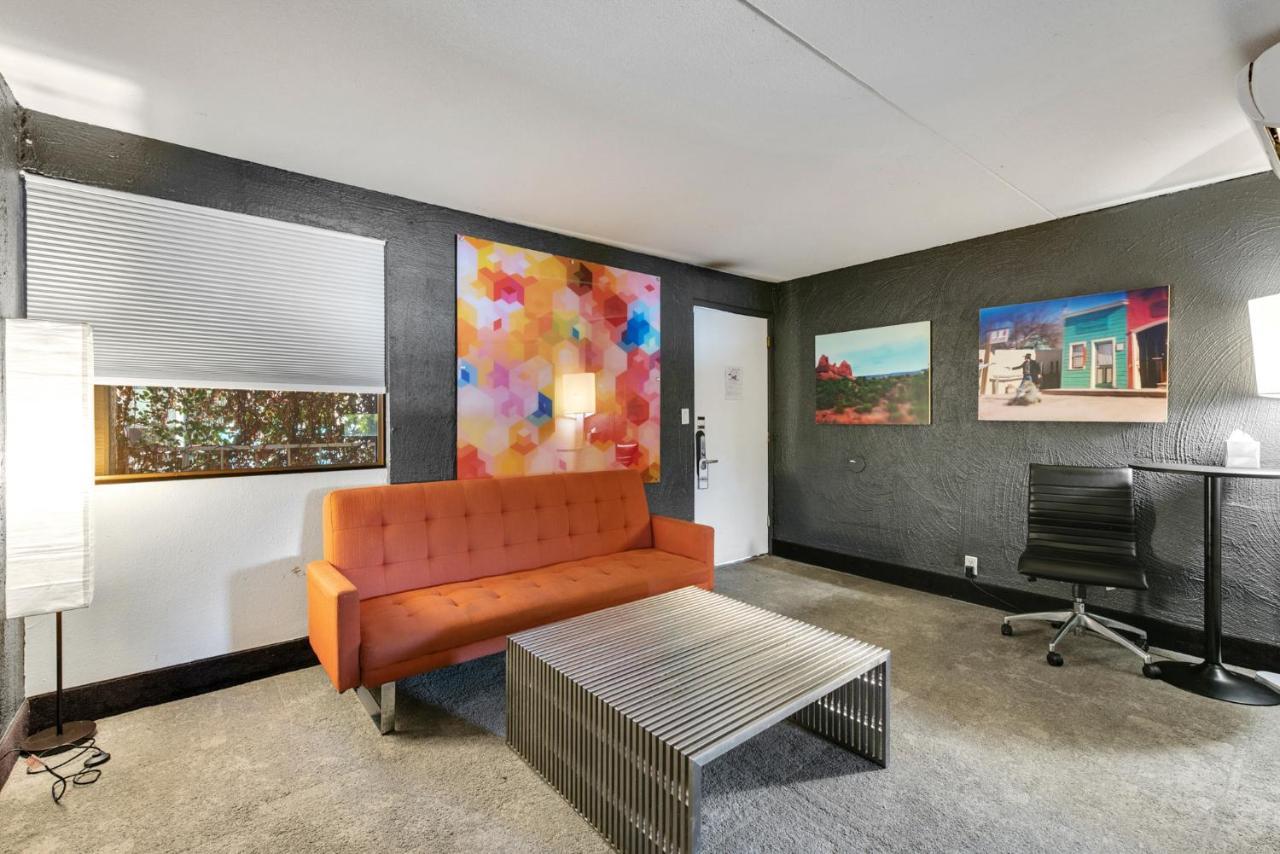 Hotel Clarendon 209
